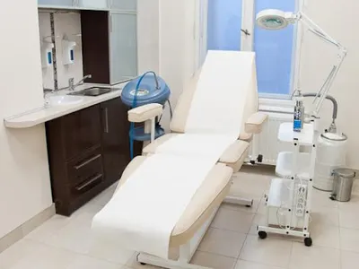 Dorota Danikiewicz, Dermatolog